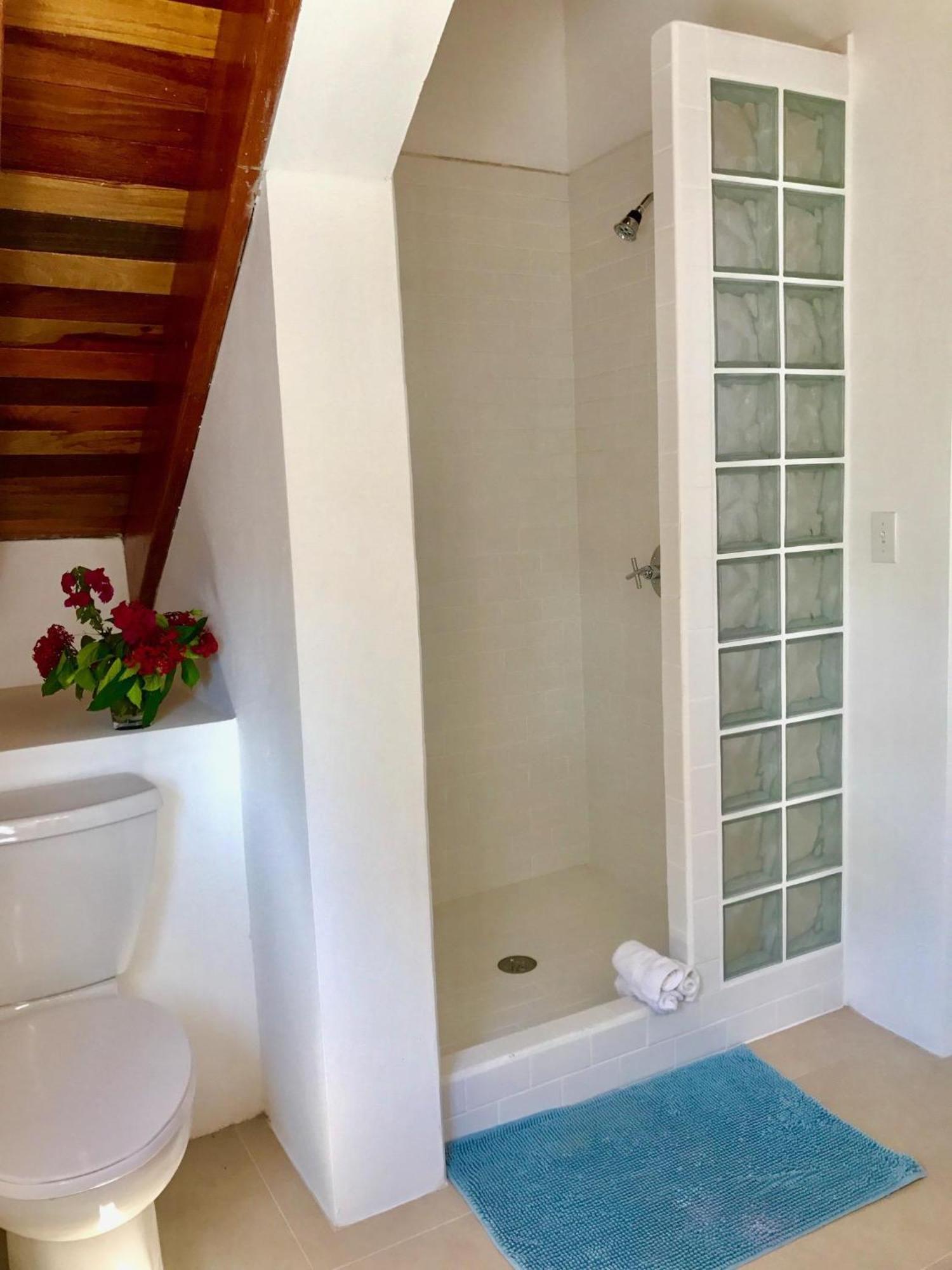 Velento Partial Ocean View Penthouse #7 Villa Caye Caulker Kültér fotó