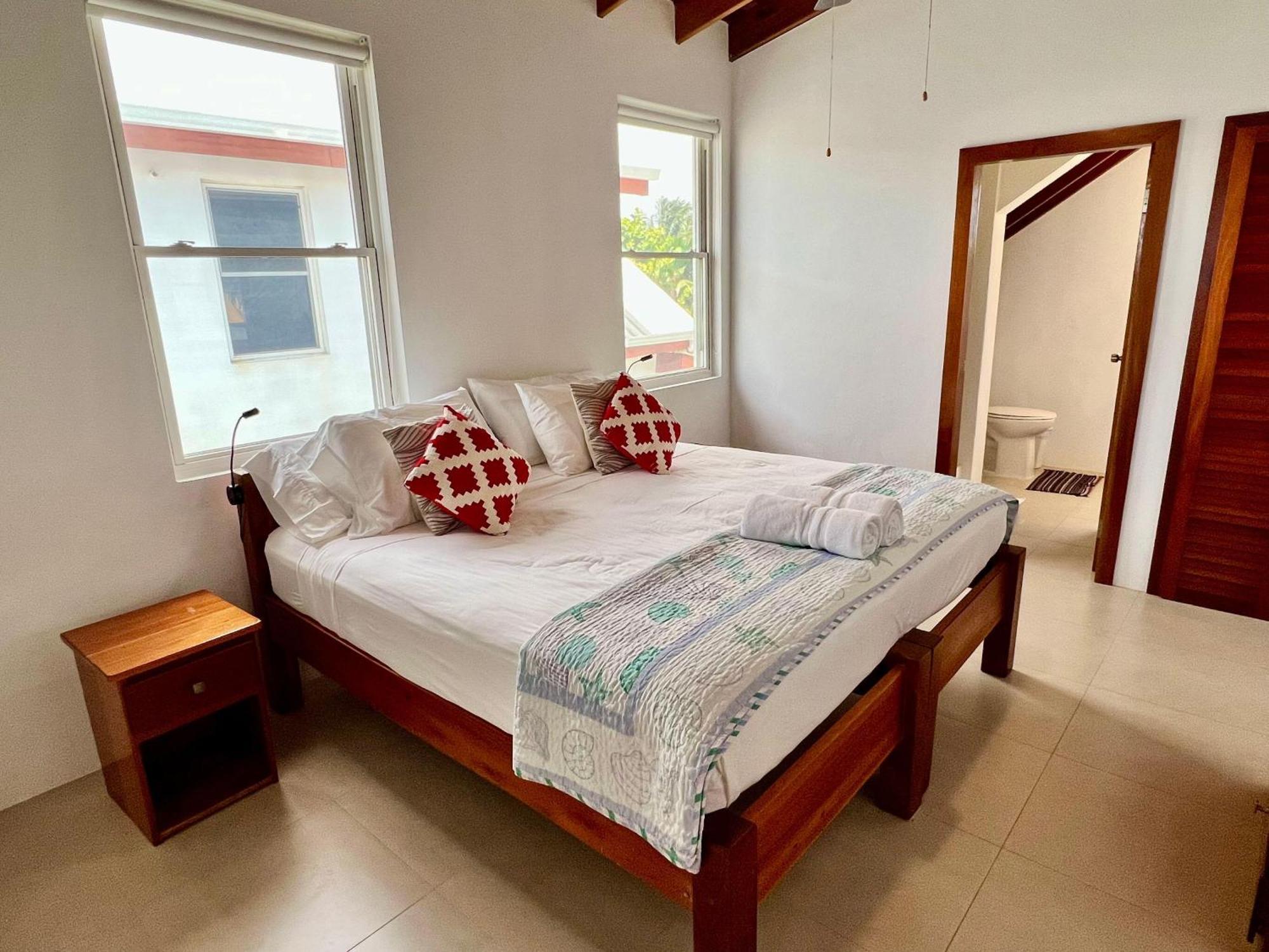 Velento Partial Ocean View Penthouse #7 Villa Caye Caulker Kültér fotó